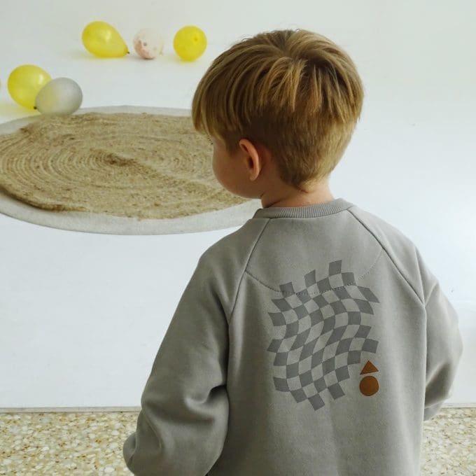ΜΠΛΟΥΖΑ ΦΟΥΤΕΡ ΜΕ ΣΤΑΜΠΑ OVERSIZED - UNISEX